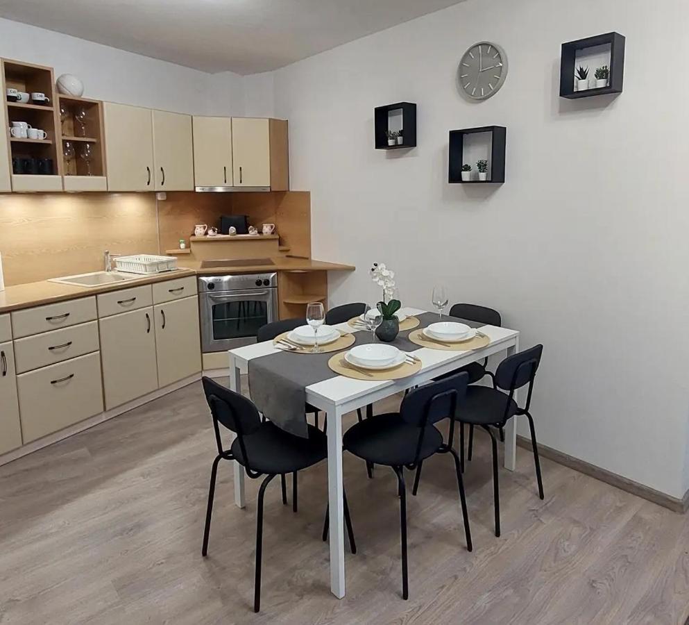 Sunshine Resort Apartment ハイデゥソボスロー エクステリア 写真