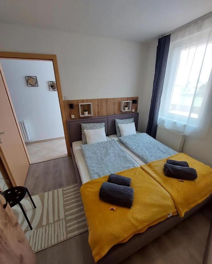 Sunshine Resort Apartment ハイデゥソボスロー エクステリア 写真