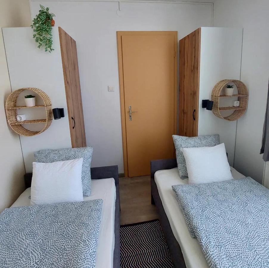 Sunshine Resort Apartment ハイデゥソボスロー エクステリア 写真
